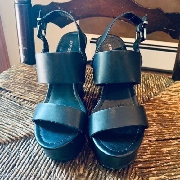 ✨🖤 Express Black Platform Wedge Sandals ✨🖤 Size 6✨🖤✨ - Picture 5 of 8
